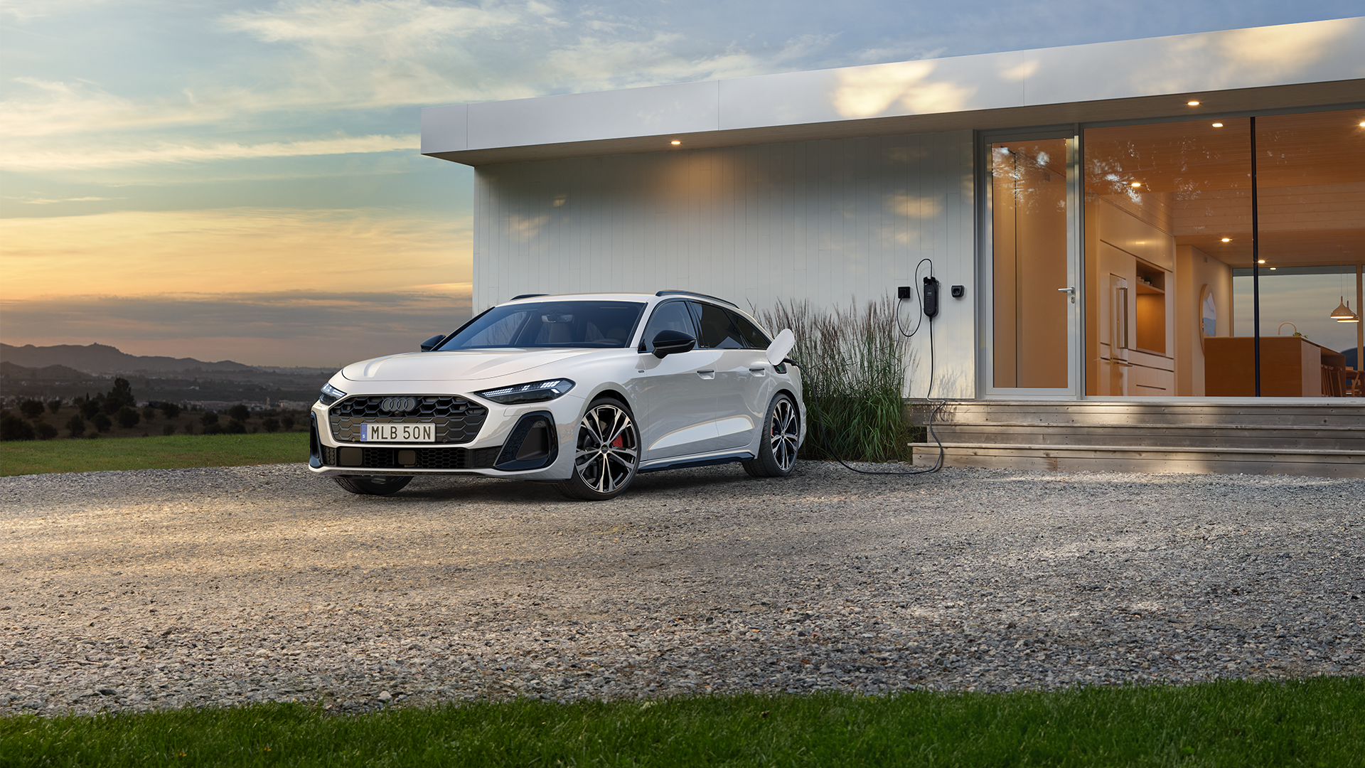 Nya Audi A5 Avant e-hybrid